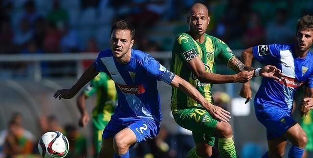 包含赛前托特纳姆备战葡超，临场应变细节曝光，引发热议，团队化学反应显著的词条