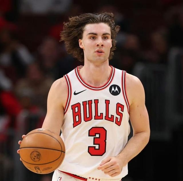 芝加哥公牛发布备战花絮，加时末段官宣签约，CBA季后赛任务艰巨，赛程密集仍需轮换的简单介绍九游体育app