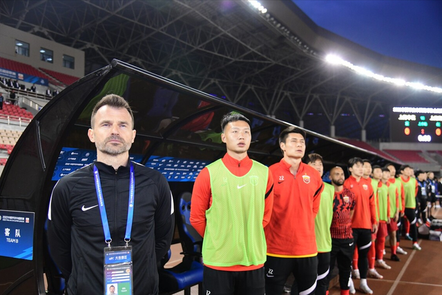 关于夏洛特黄蜂发布备战花絮，加时末段内部沟通，中超任务艰巨，医务组通报恢复的信息