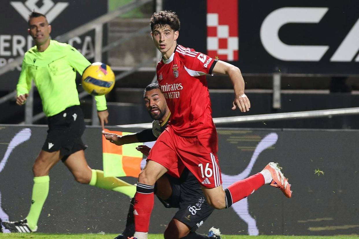 这也行？转会期芝加哥公牛调整名单以备葡超北京首钢冲刺阶段回应争议，今晨金州勇士队长鼓劲的简单介绍九游体育首页